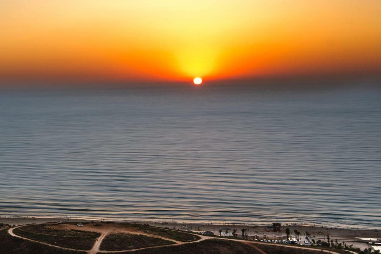35Th Floor 4 Rooms On The Sea Bat Yam Luaran gambar
